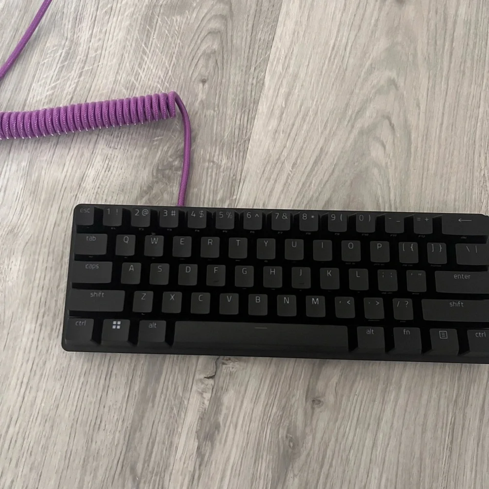 Razer Huntsman mini 60% black with purple switches
